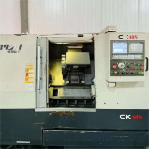  เครื่องกลึง CK40S ทนทาน 
