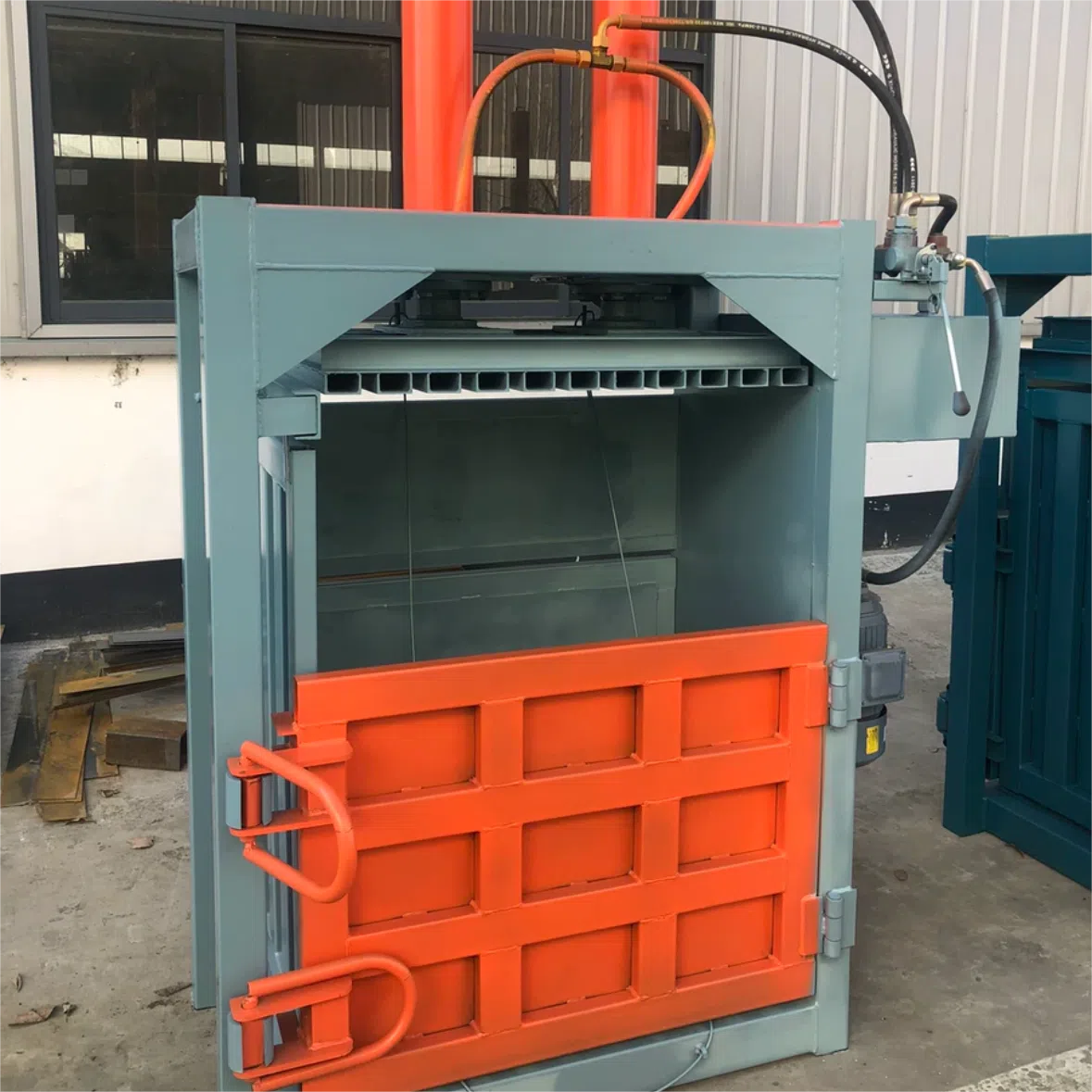 YD-30T Mechanical Metal Compacting Machine Used HUAHONG YD-30T Mechanical Metal Compacting Machine For Sale