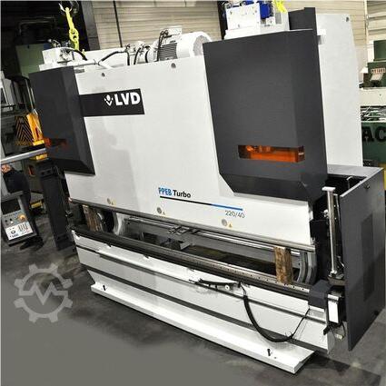 Pressa piegatrice LVD PPEB220T