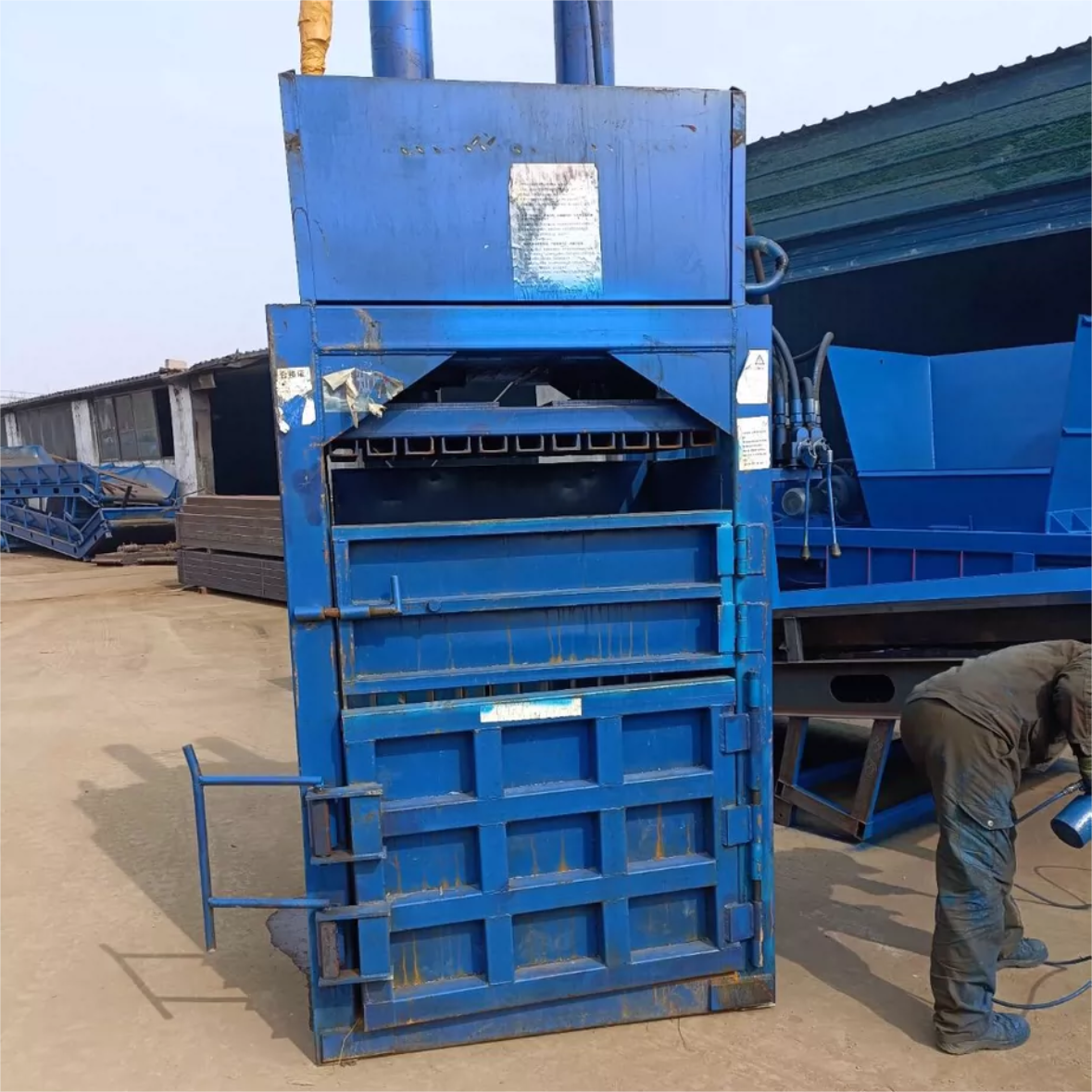 Verital Metal Chip Compactor 63T Verital Metal Chip Compactor 63T