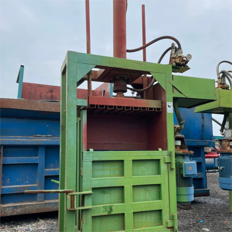 30T Verital Metal Chip Compactor