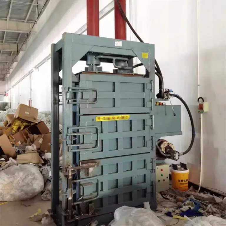 Compattatore professionale per trucioli metallici 135T