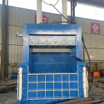 Mașină de fabricat blocuri metalice Verital de 300 de tone