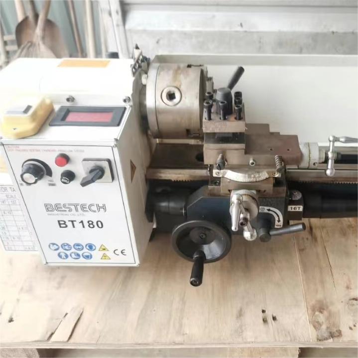C0630 Metal Lathe