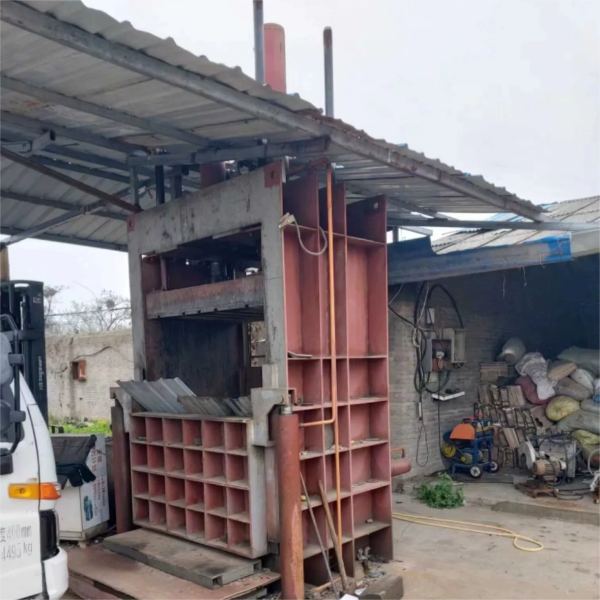 250Ton Scrap Metal Briquetting Machine