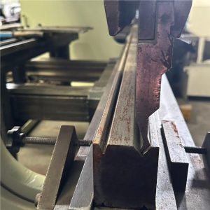 Plieuse ACCURPRESS 63T2500 DA56