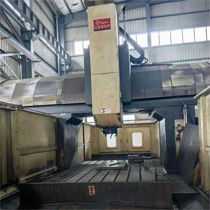 AGMA BDN-3223 เครื่องแมชชีนนิ่งเซนเตอร์