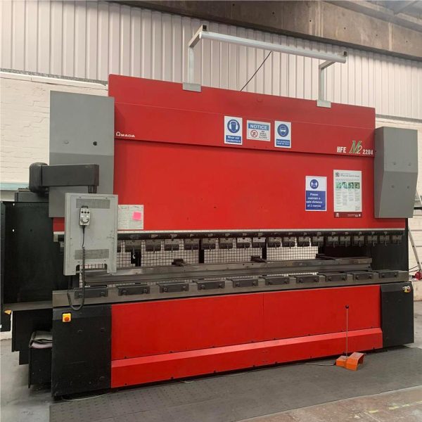 Presse plieuse AMADA HFE M2 2204