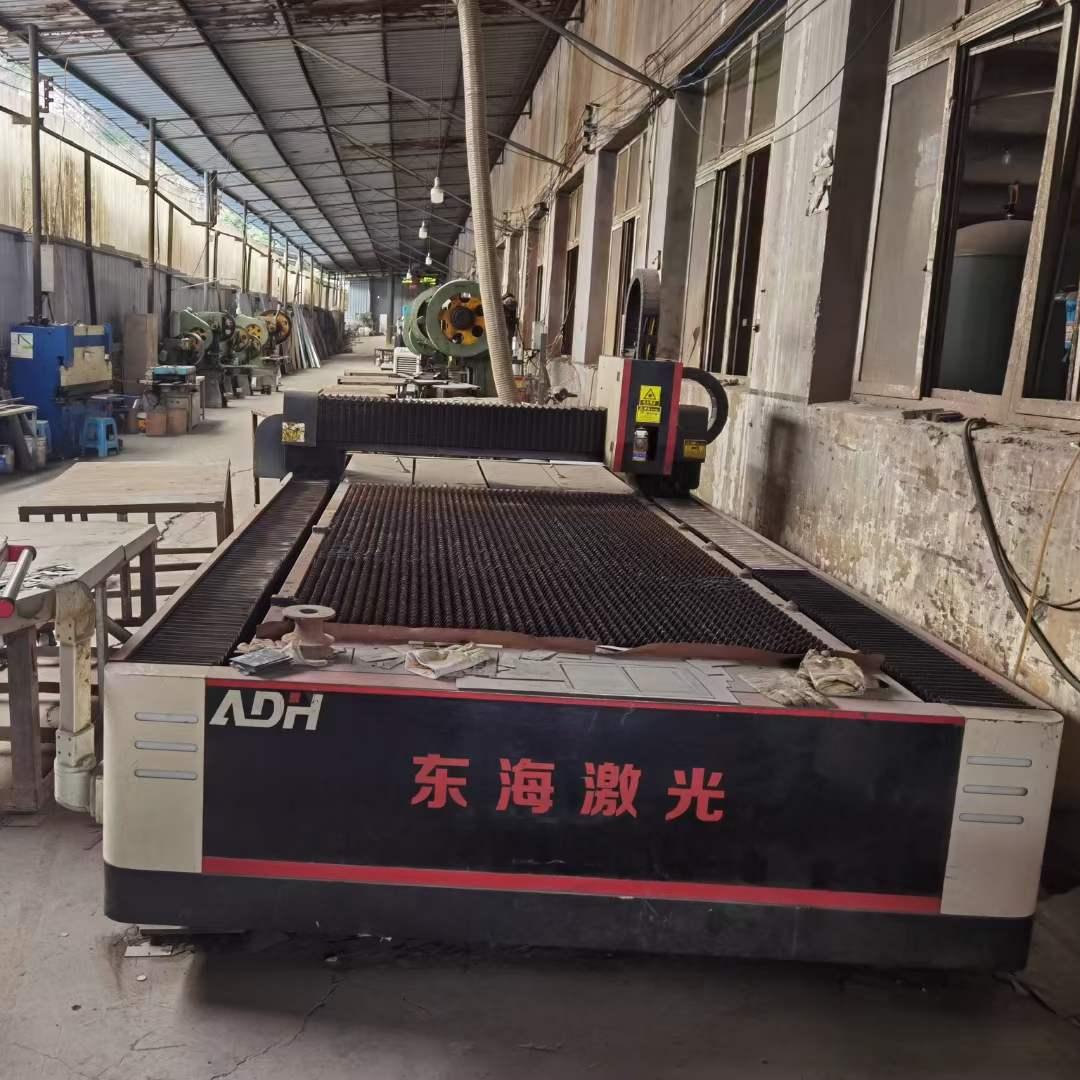 Used ADH Door Laser Cutter 1000W Used ADH Door Laser Cutter 1000W