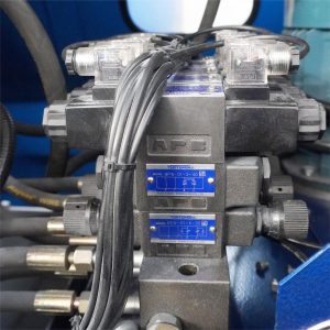 HARSLE W12 4X2000 Steel Rolling Machine