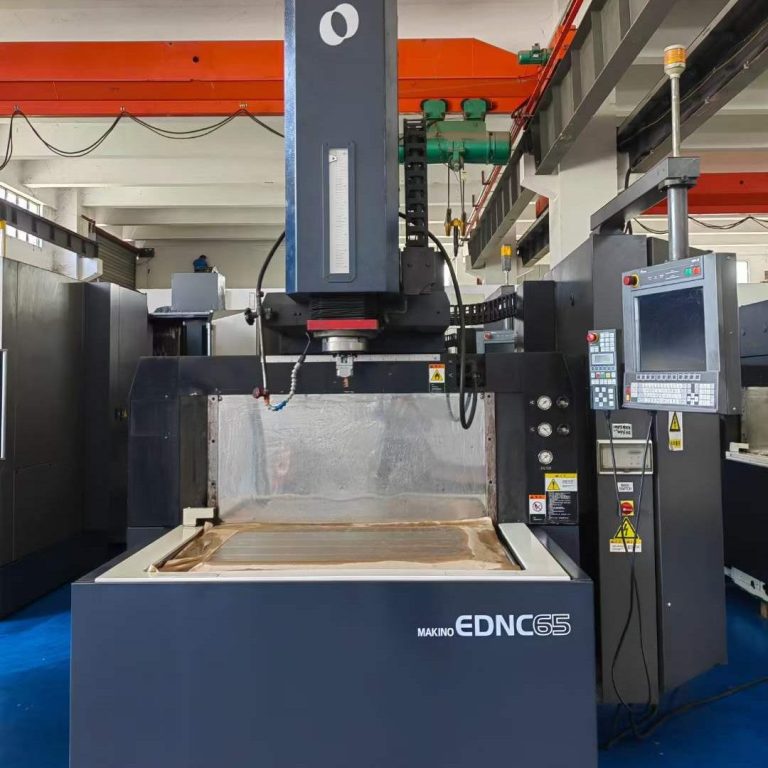 Used MAKINO CNC Wire EDM EDNC65