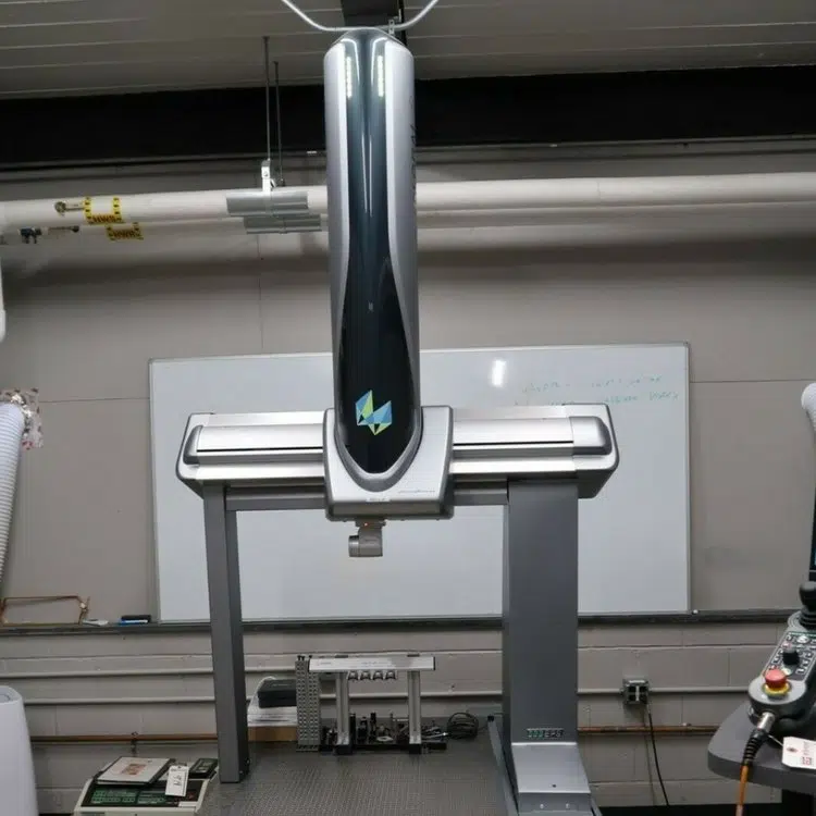 Machine de mesure tridimensionnelle HEXAGON 7107SF