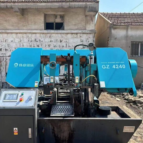 منشار شريطي أفقي مستعمل GZ4240