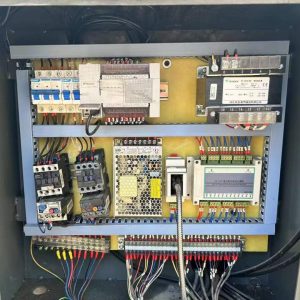 منشار شريطي أفقي مستعمل GZ4240