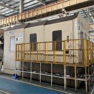 Centro di lavoro CNC MAKINO MCD2516