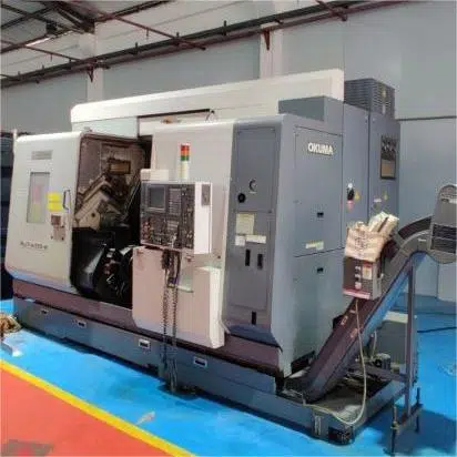 OKK MAC-250-W Machining Center (1) OKK MAC-250-W Bearbeitungszentrum