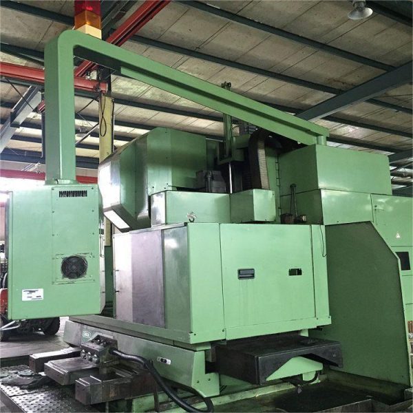 OKK MCV-820 Machining Center