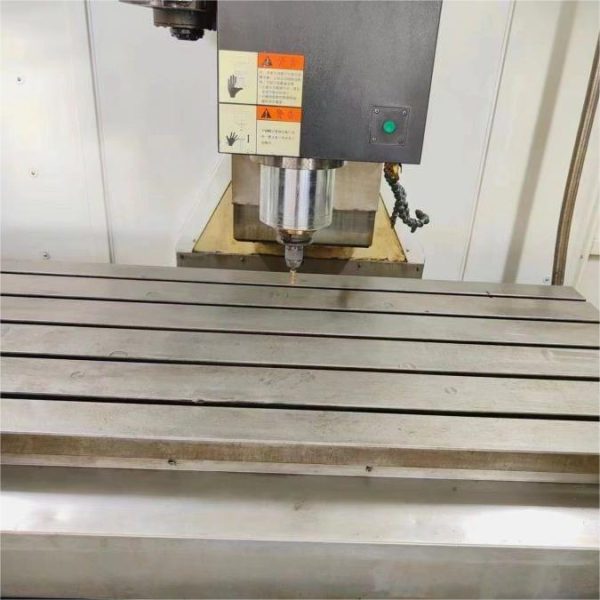 TAIKAN T-18 Machining Center