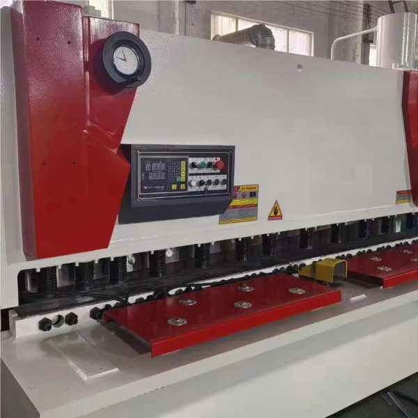 VIGERT 16X2500 MD11 Shearing Machine