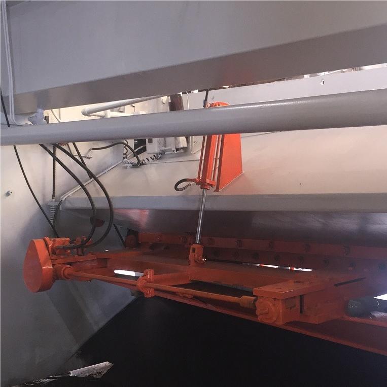 VIGERT 500R Shearing Machine