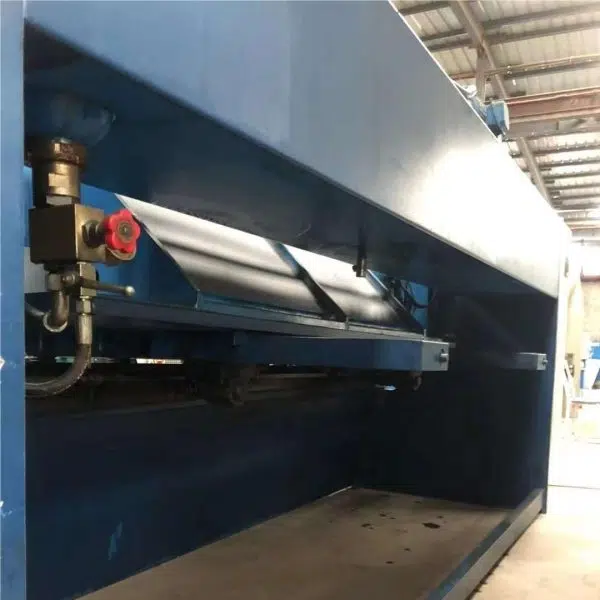 VIGERT QC11K 8X3200 Shearing Machine