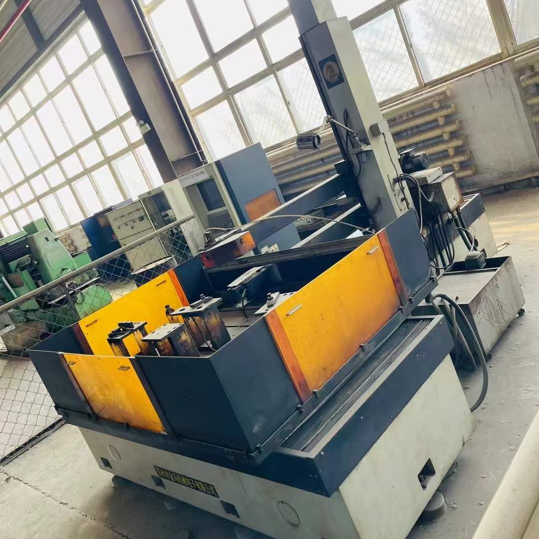 Used EDM Wire Cutting DK771212 Used EDM Wire Cutting DK771212