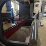 YANGLI MB8 100T Abkantpresse