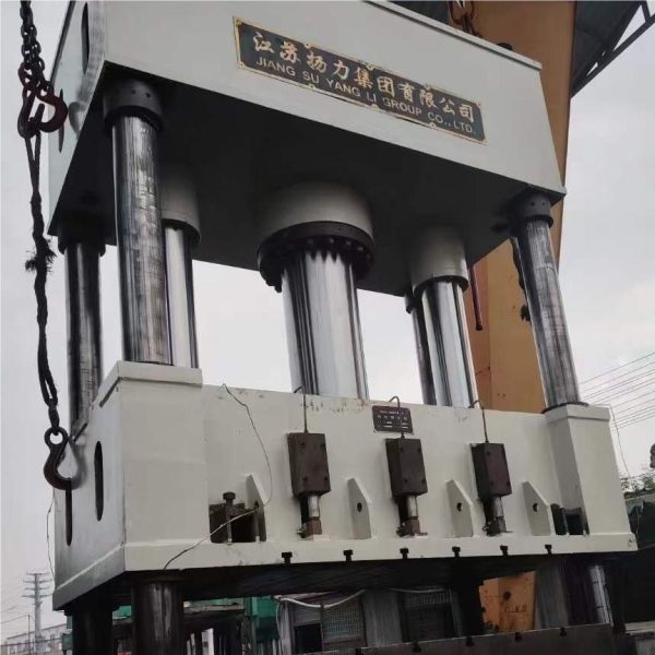 Гидравлический пресс YANGLI Y32 800T