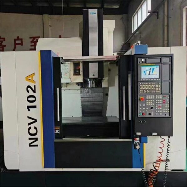 Gebrauchtes YCM NCV-102 Vertikal-Bearbeitungszentrum zu verkaufen