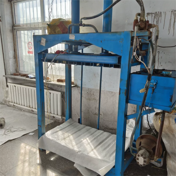 35T Upright Metal Briquetter