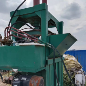 Macchina per il riciclaggio di bricchette 160T