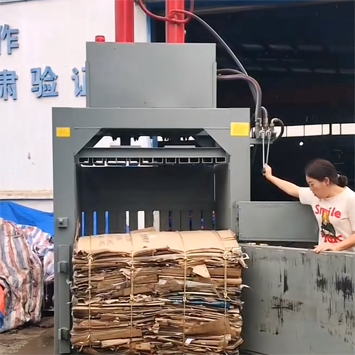 60T Vertical Metal Baler Machine 60T Vertical Metal Baler Machine