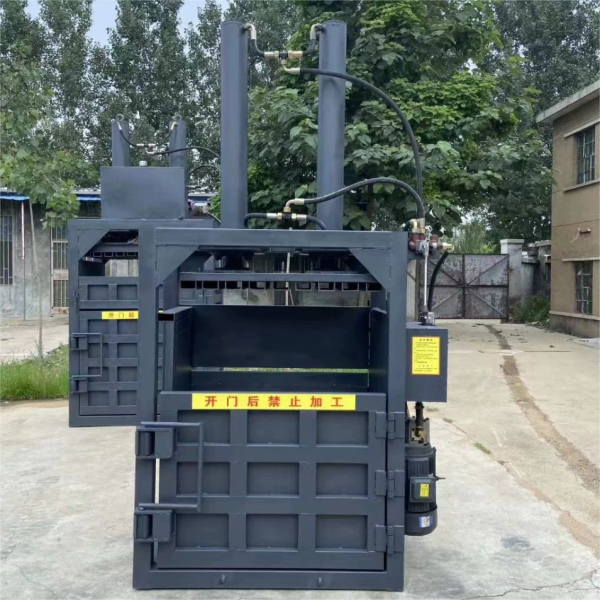 Vertical Metal Chip Compactor 35T