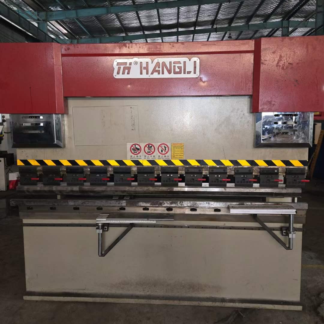 Used Door Folding Machine 63T2500 Used Door Folding Machine 63T2500