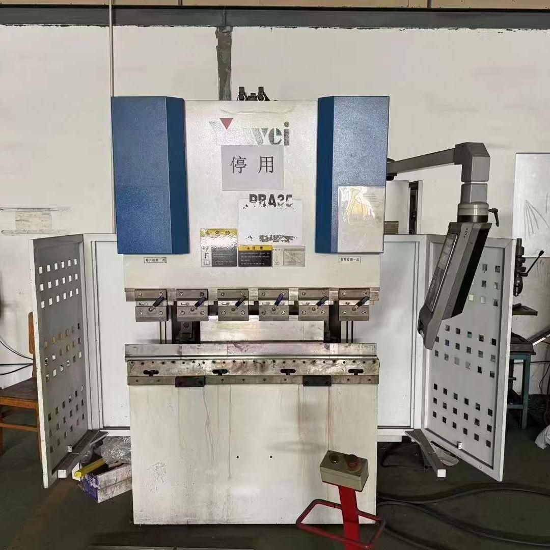 Pressa piegatrice per porte usata YAWEI PBA35 Pressa piegatrice per porte usata YAWEI PBA35