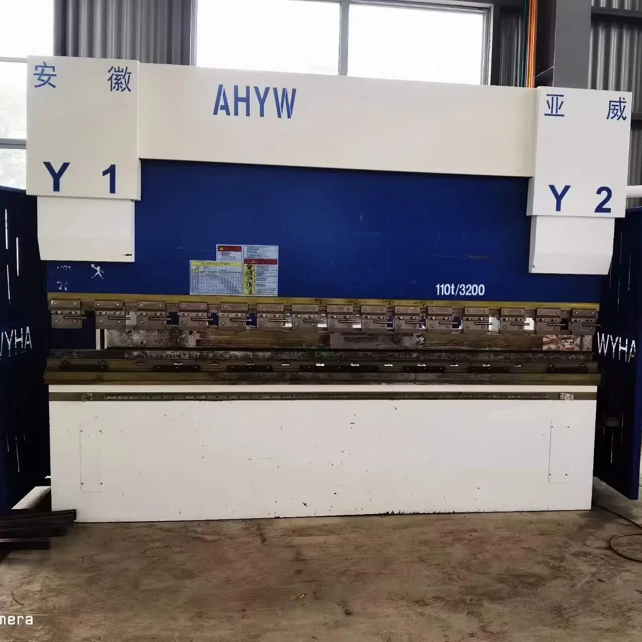 Used Door CNC Press Brake 100T3200 Used Door CNC Press Brake 100T3200