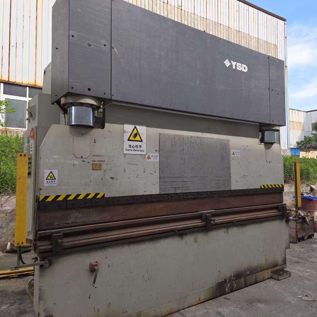 Used YSD Door Brake Press 250T4000 Used YSD Door Brake Press 250T4000