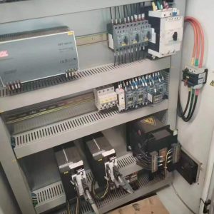 Presă de frână de ușă YAWEI 300T4M folosită