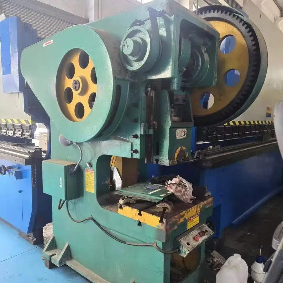 VIGERT Used Door Punch Press 63T VIGERT Used Door Punch Press 63T