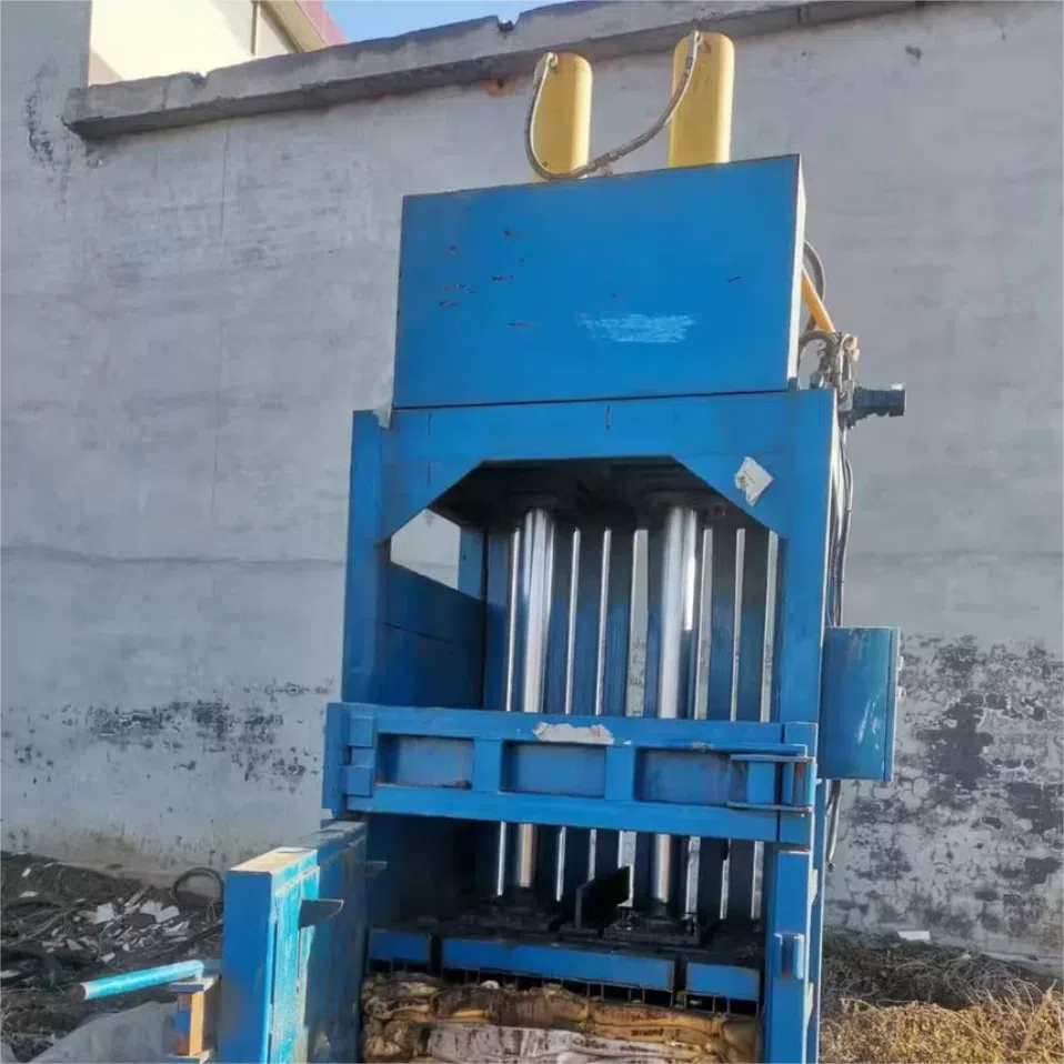 Machine de formage de briquettes à barres parallèles 80T Machine de formage de briquettes à barres parallèles 80T