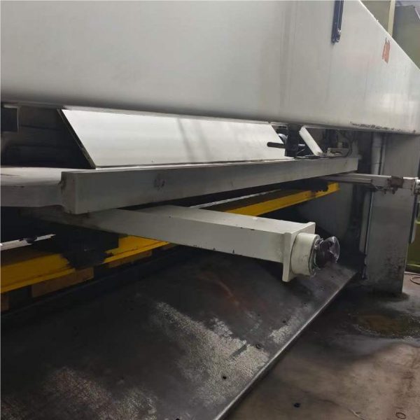 Cesoia YSD 8X4000