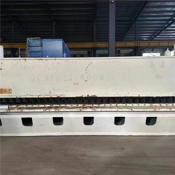 VIGERT 12X6000 E21S Shearing Machine