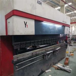 Mașină de îndoit ADH WADH135T4000