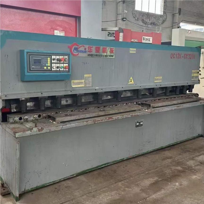 VIGERT 6X3300 E21S Shearing Machine VIGERT 6X3300 E21S Shearing Machine