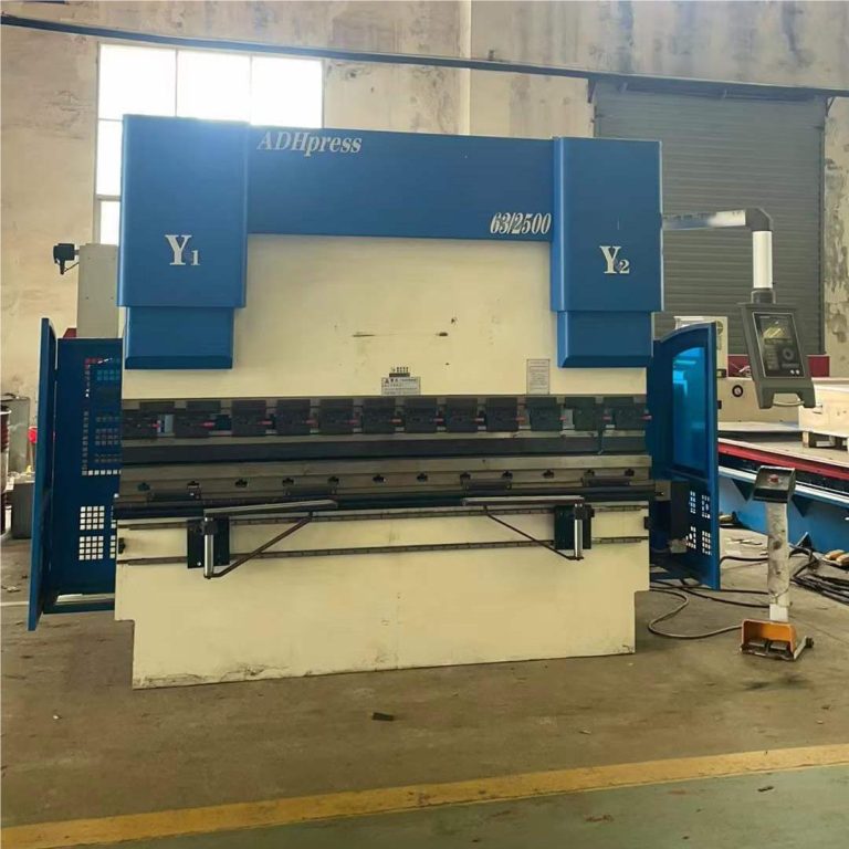 ADH 65T2500 DELEM Press Brake