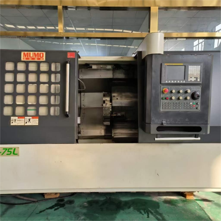 เครื่องกลึง CNC แบบแกน CY-75L