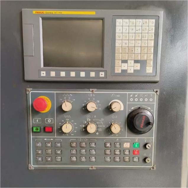 เครื่องกลึง CNC แบบแกน CY-75L