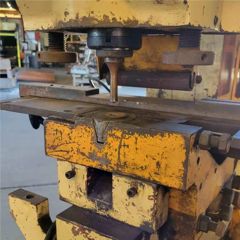 VIGERT 110T Iron Worker