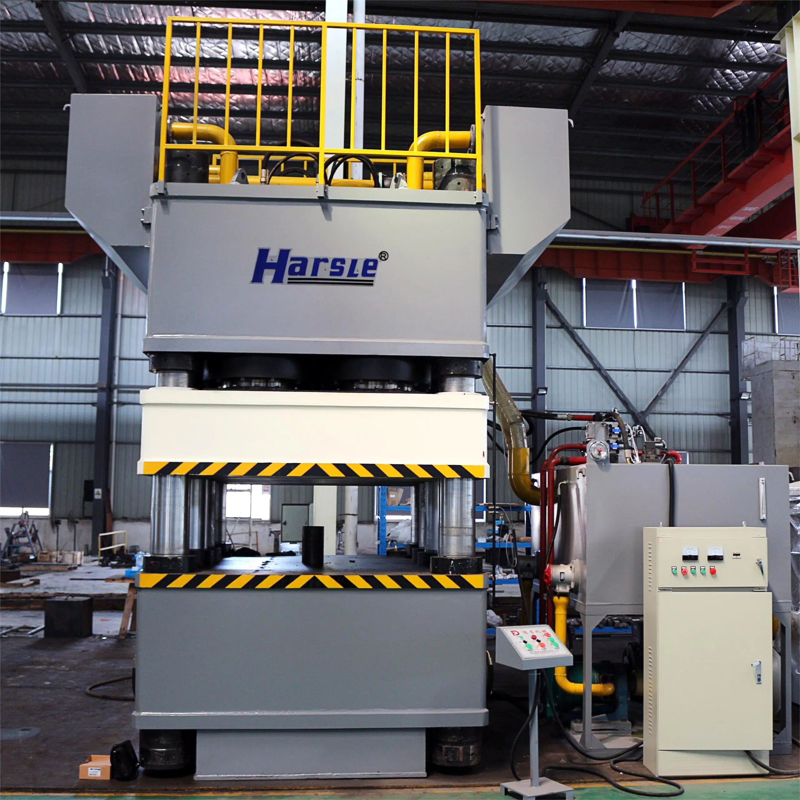 HARSLE 5000T Door Embossing Machine (1) Macchina per goffratura porte HARSLE 5000T