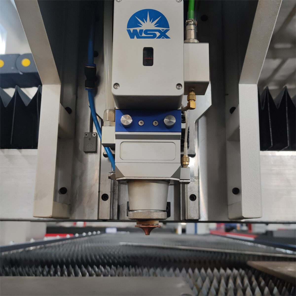 Maszyna do cięcia laserowego HARSLE HS-3000W